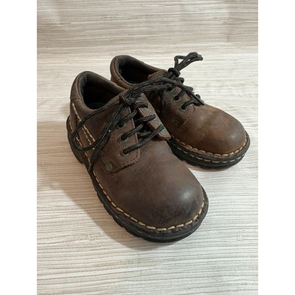 Buster brown toe zone kids 8.5 brown shoes